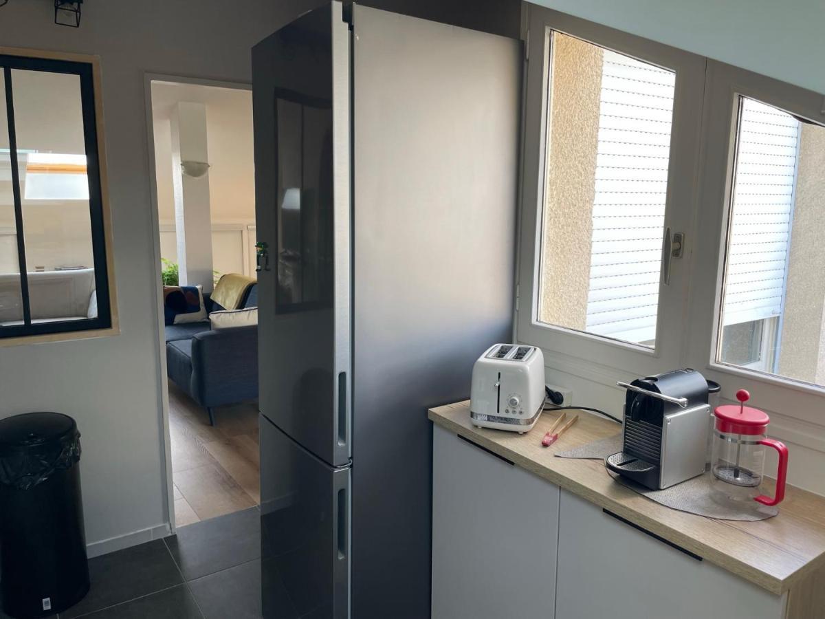 Grand Appartement Hypercentre Avec Terrasse Et Parking 푸아티에 외부 사진